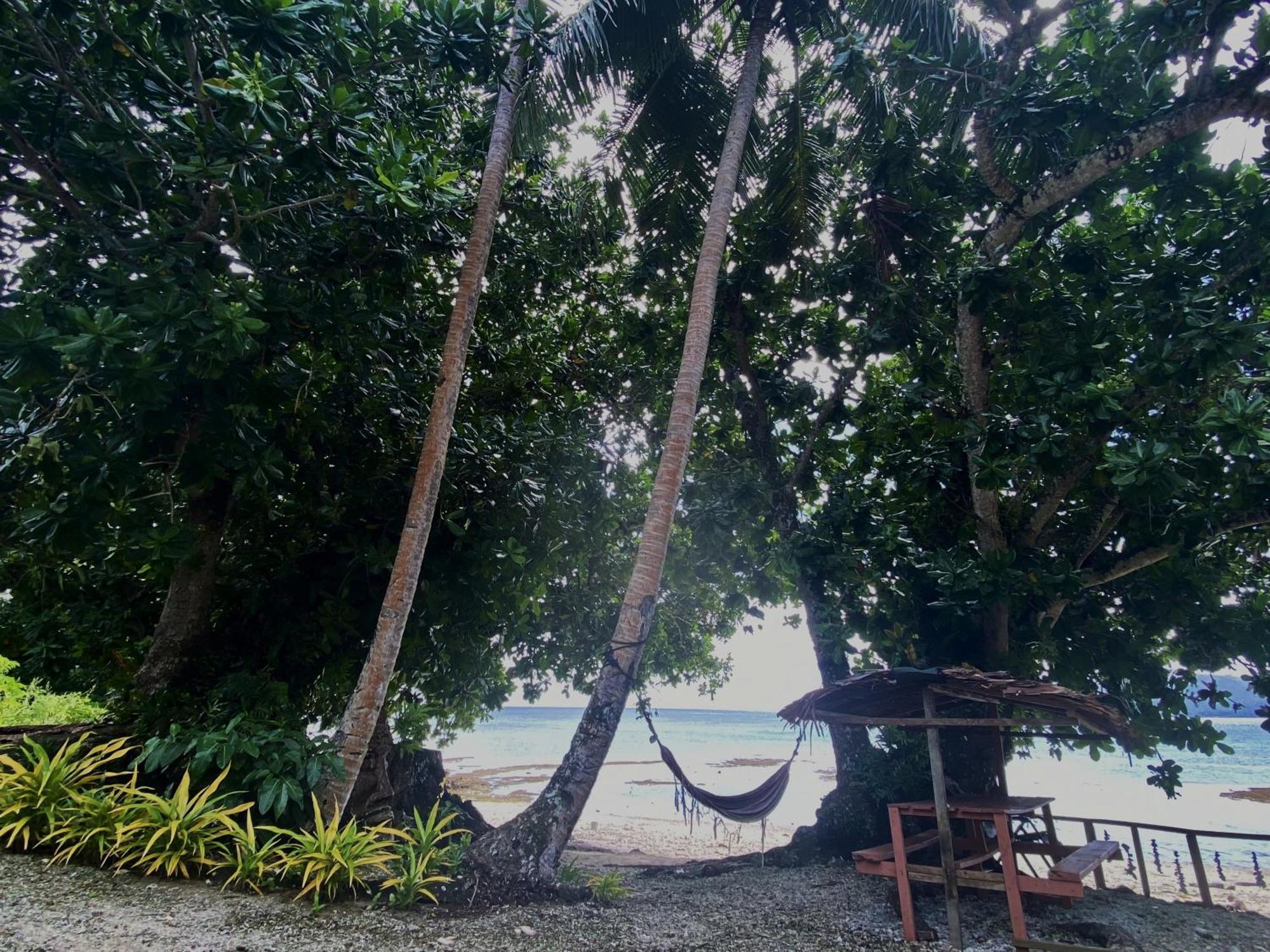 Vatupau Beachfront Bungalows 포트빌라 외부 사진